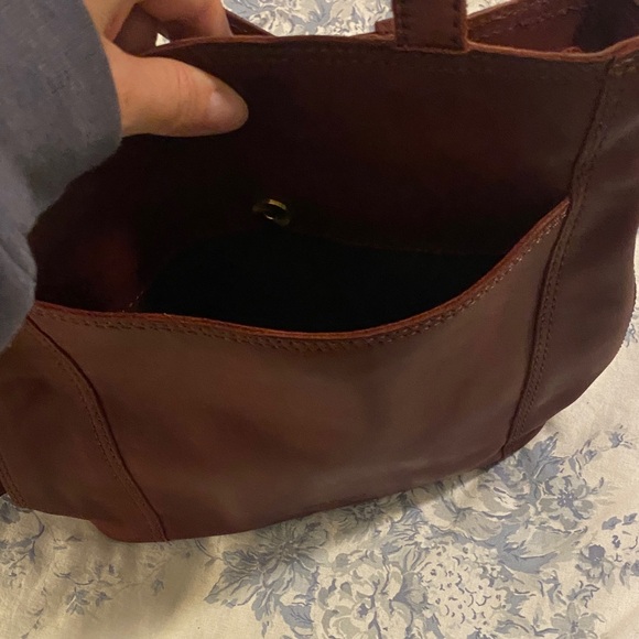 Margot Rich Burgundy Leather Shoulder Bag - Picture 3 of 3